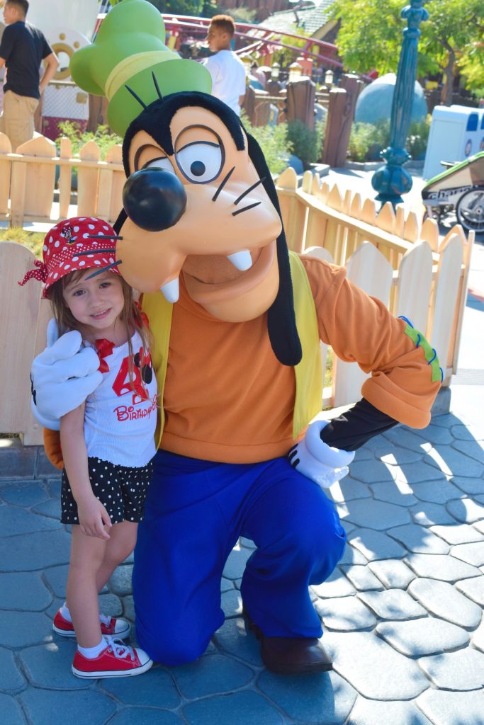 Goofy-Disneyland-Birthday-Celebration