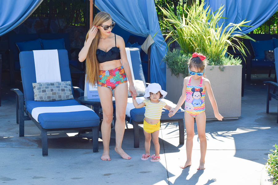 Disneyland Hotel - cabana - poolside