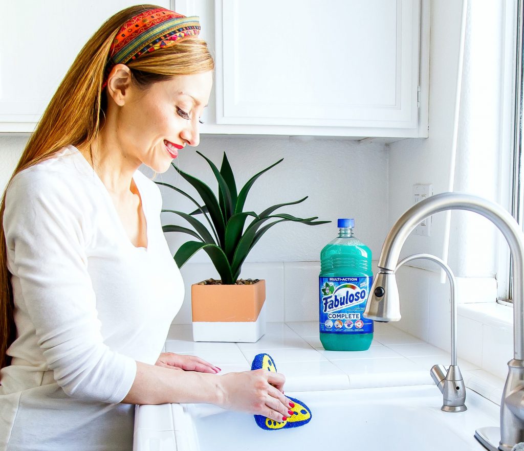 Save Time with Suavitel Complete Fabric Softener & Fabuloso Complete Multi-Purpose Cleaner