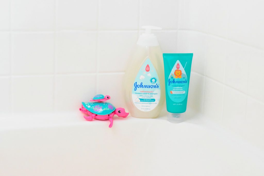 Stress-free-Toddler-Bedtime-Routine-tips-JOHNSON’S® Baby-Tips-JOHNSON’S® Baby COTTONTOUCH-new and improved formula- newborn, baby, kids