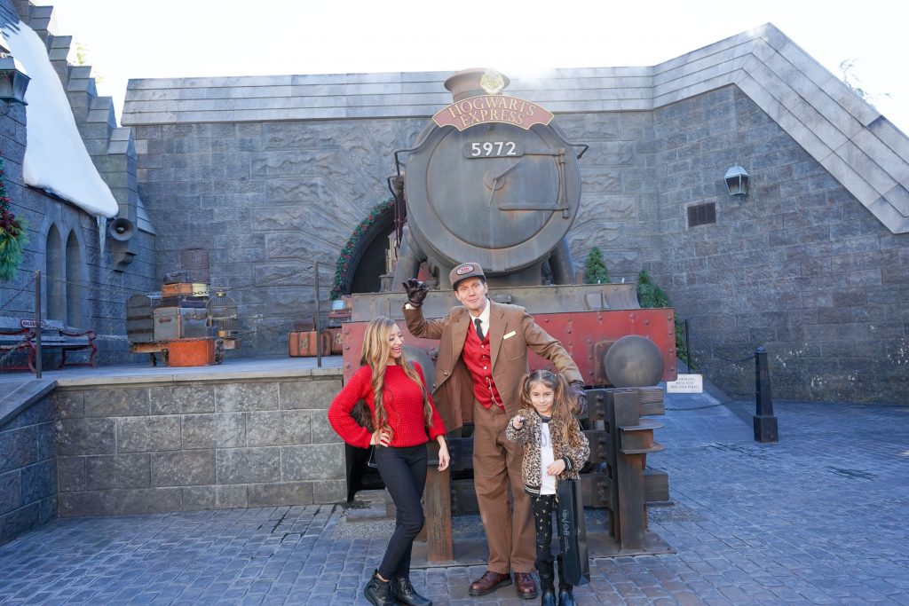 Universal Studios Christmas in the Wizarding World of Harry Potter