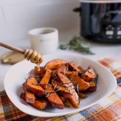 Honey Rosemary Glazed Sweet Potatoes-Thanksgiving Crockpot-Side Dish-Healthy recipe