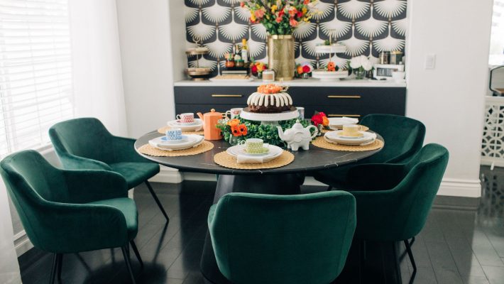 Easy Modern Dining Room DIY Renovation-Fixer Upper-High-Ceiling-Design-Ideas