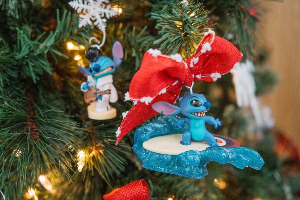 Disney Lilo and Stitch Hallmark Christmas Ornament - Hooked on