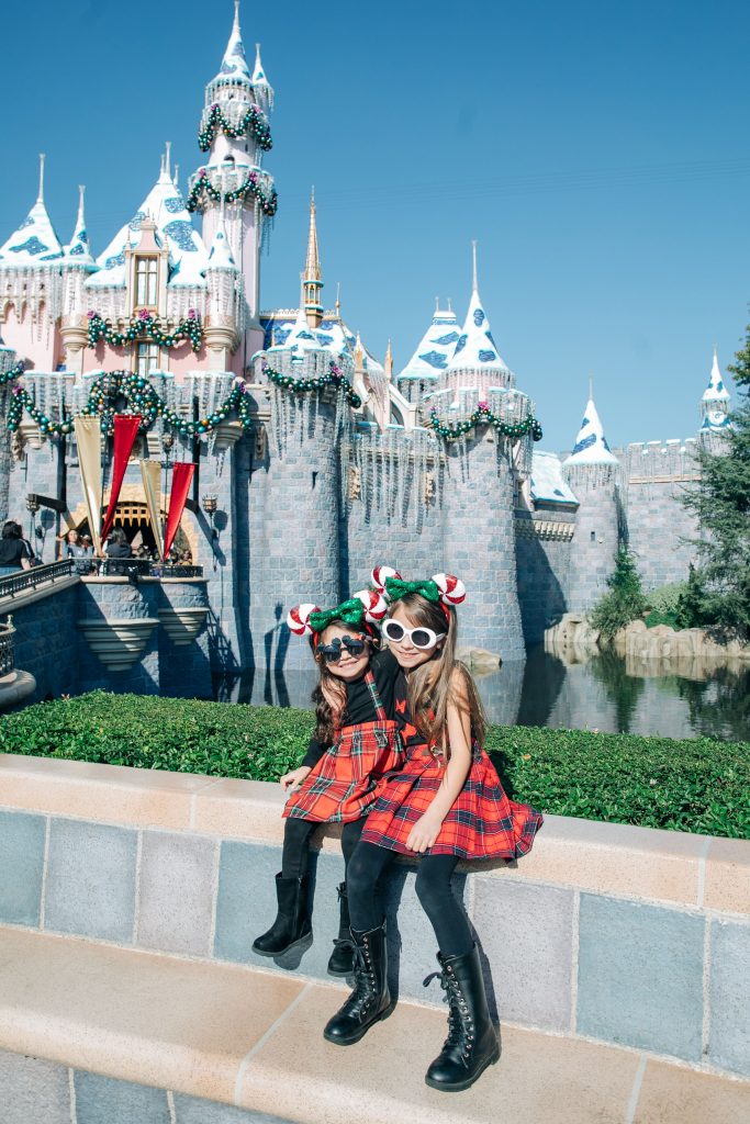 Disneyland Outfits: What to Wear to Disneyland Christmas