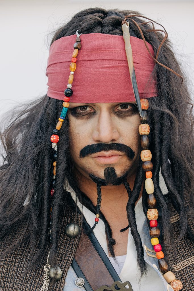 Johnny Depp Characters- 7 Best Halloween Family Group Costume-Top Johhny Depp Costumes-Edward Scissorhands kid costume- Jack Sparrow-2022