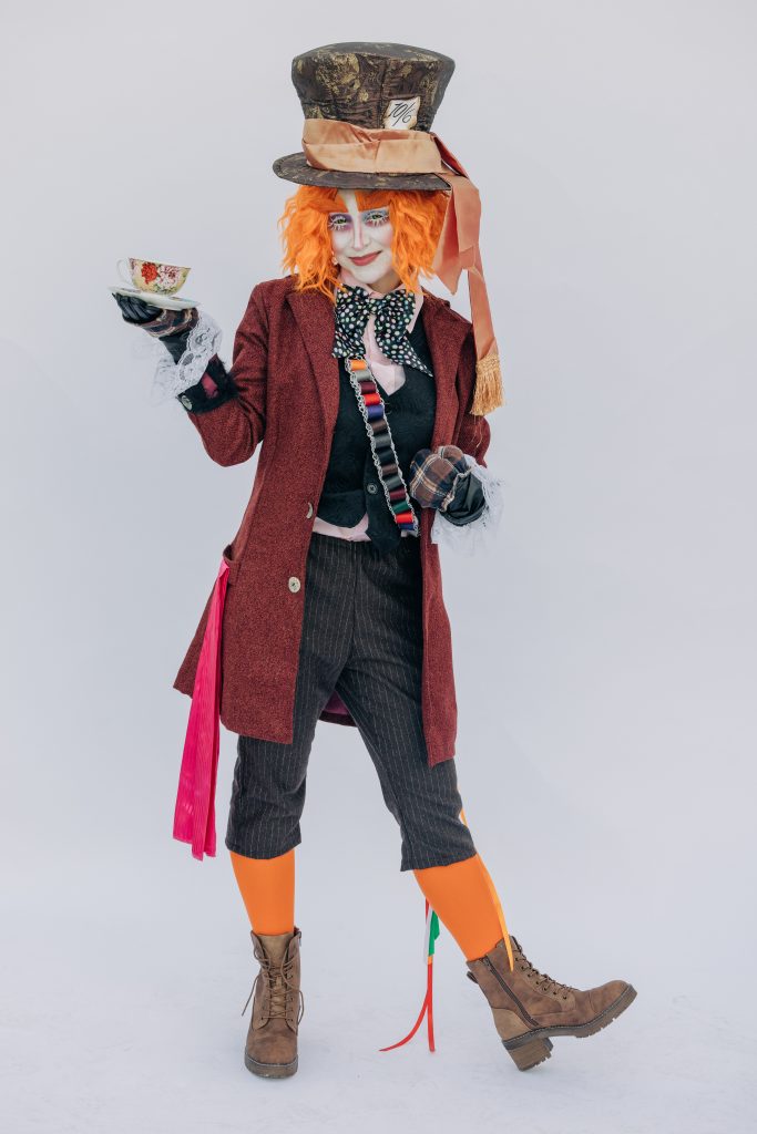 Johnny Depp Characters- 7 Best Halloween Family Group Costume-Top Johhny Depp Costumes-Edward Scissorhands kid costume- willy wonka- mad hatter- Jack Sparrow-2022