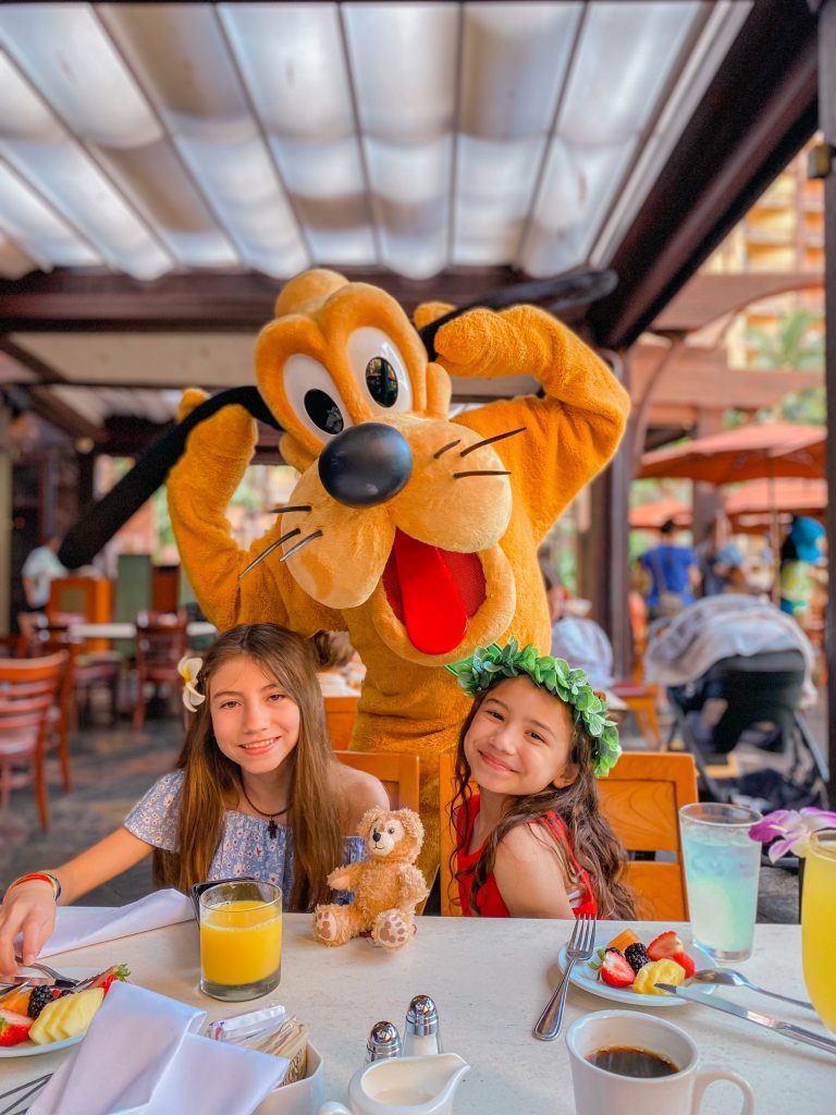 Aulani Character Breakfast - Pluto - Oahu Hawaii vacation